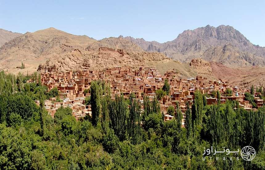 روستای ابیانه کجاست؟